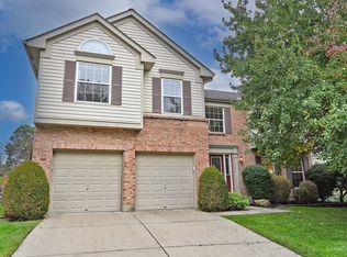 6004 Hidden Oaks Ct, Maineville, OH 45039