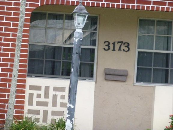 5th image of 3173 NW 39th Pl
