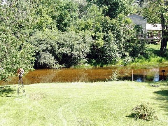 2nd image of 18896 Oxbow Dr