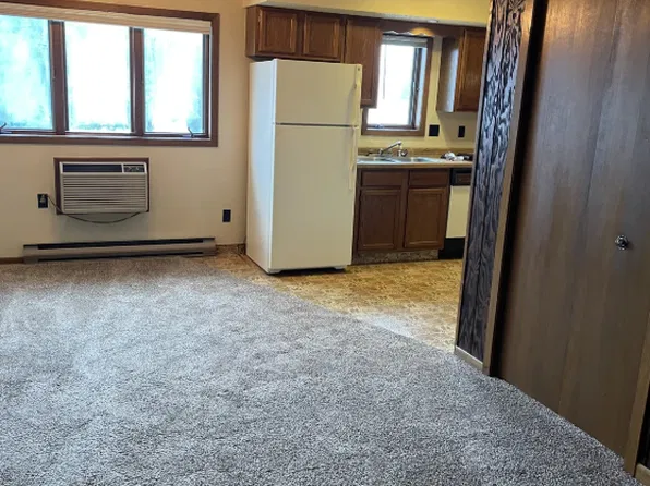 2120 Marathon Ave, Neenah, WI