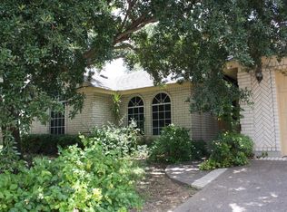 1203 Crossview Loop, Laredo, TX 78045