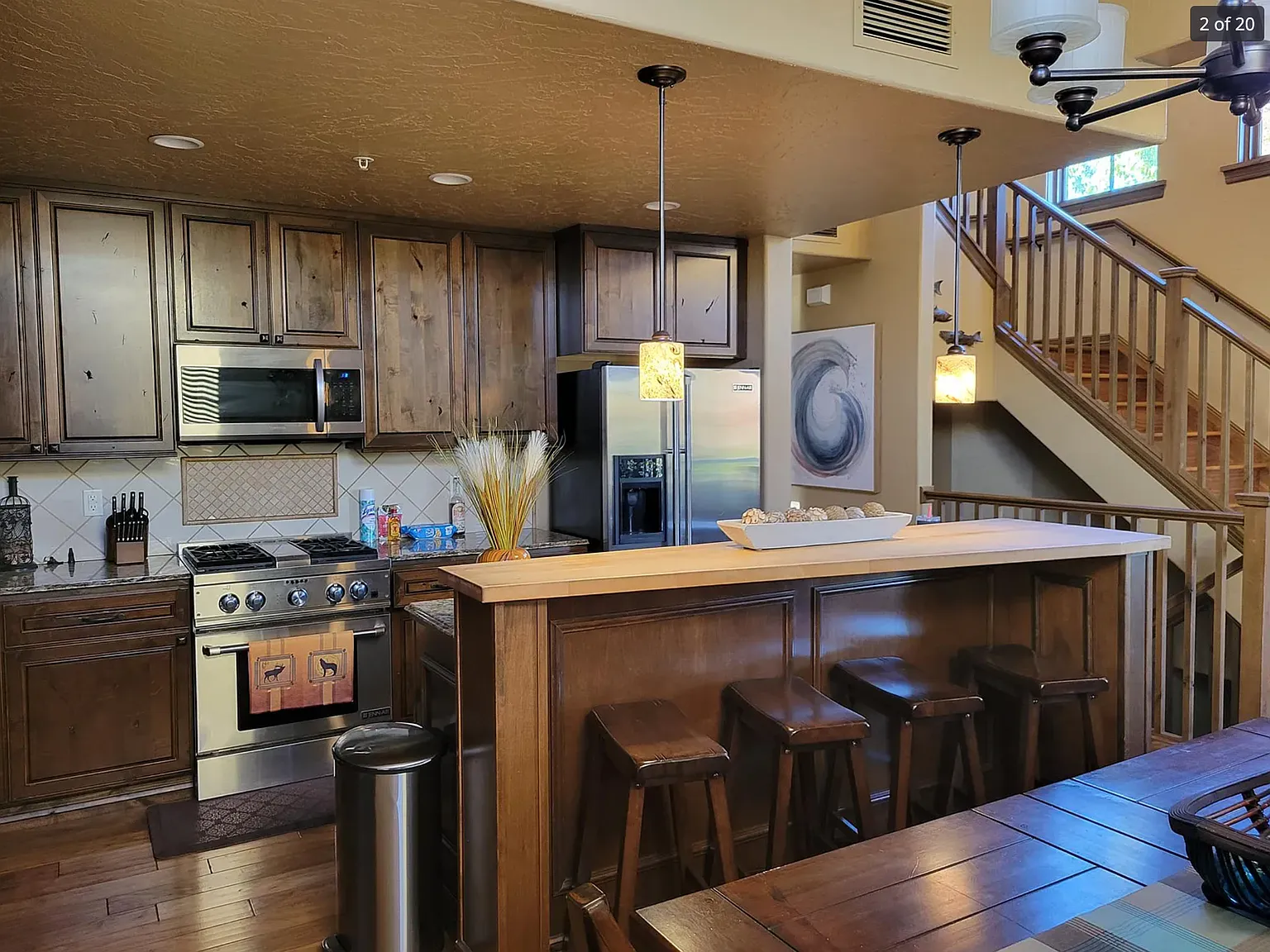 2 bed, 1600 sqft, $2,800 — Photo 4