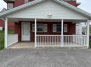 2802 Route 136 APT D, Eighty Four, PA 15330