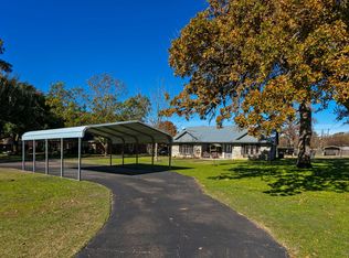 409 W Morgan St, Franklin, TX 77856