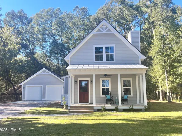 9 Attaway Ln, Beaufort, SC 29907