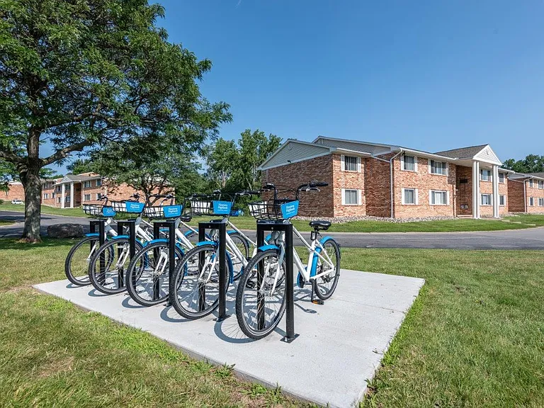 Henrietta Highlands Apartment Homes — Photo 19