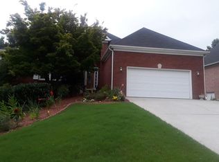 1120 Lewis Ridge Cir, Lawrenceville, GA 30045