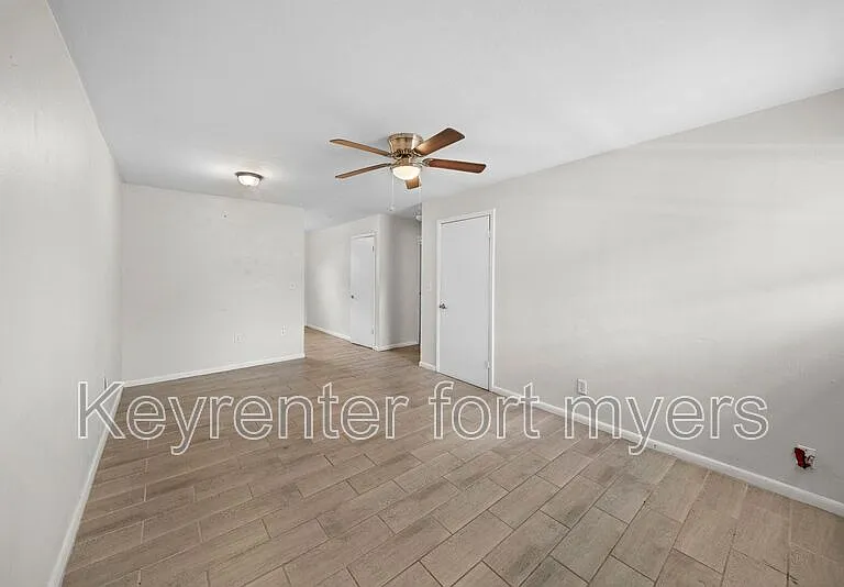 322A Louise Ave — Photo 3