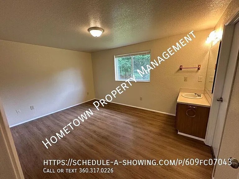 1617 Elizabeth St SE — Photo 11
