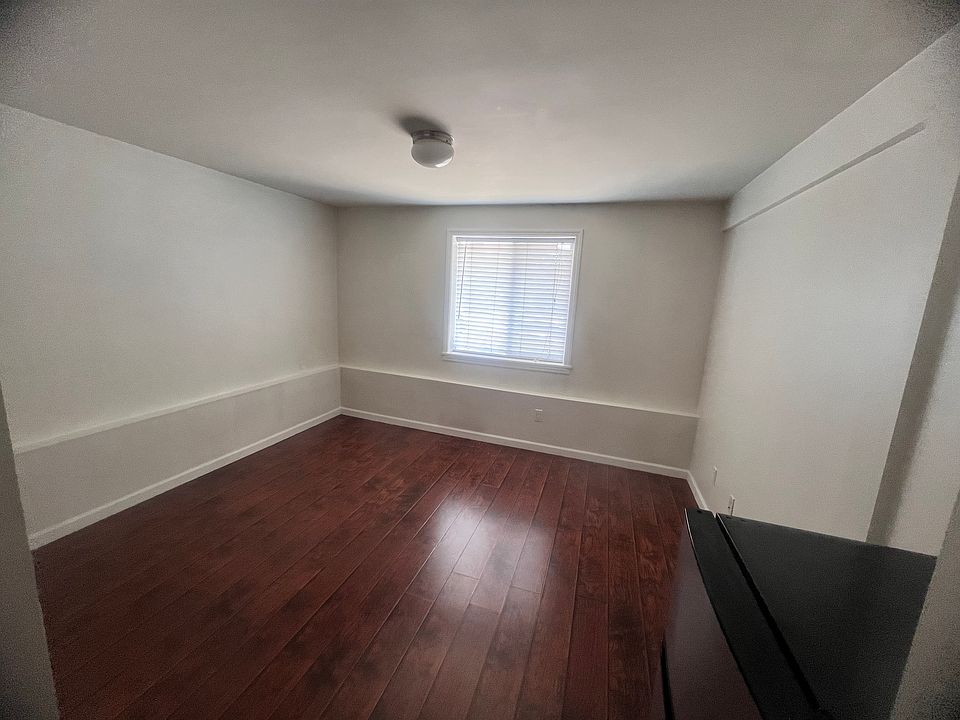 1st image of 282 Saint Catherine Dr #A
