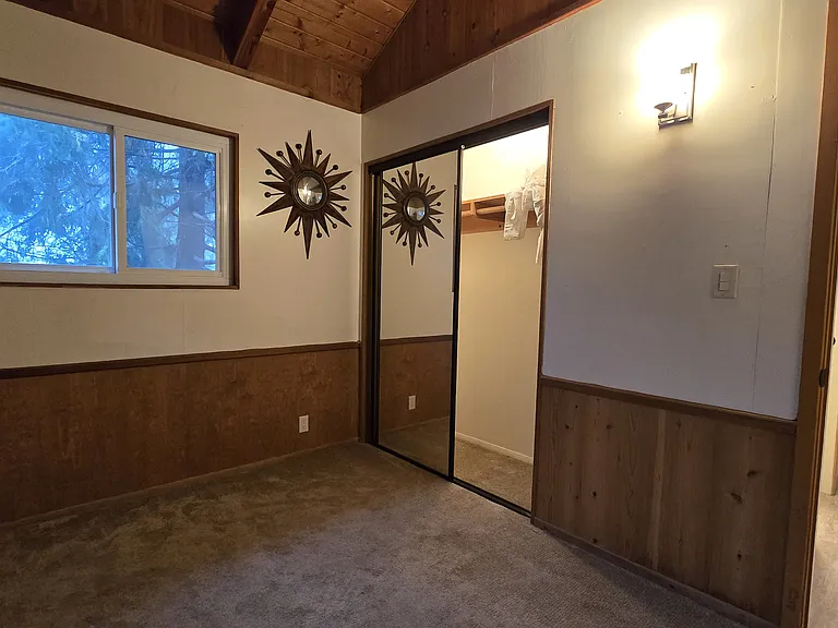 Upstairs Bedroom 2