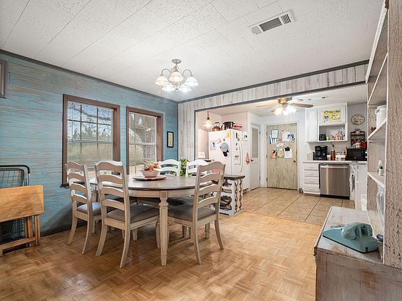 5th image of 243 Cornwell Rd