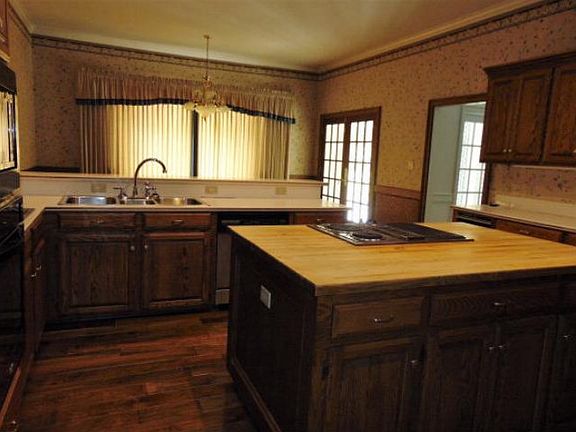 4th image of 536 County Road 524