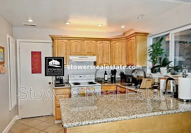 112 Summerwood Pl — Photo 4