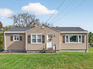 4 Sunset View Ave, Troy, NY 12180