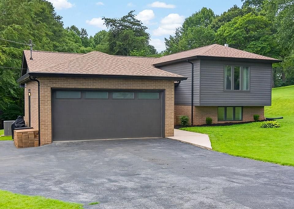1st image of 311 S Hillcrest Dr