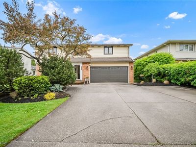 23957 Greenlawn Ave, Beachwood, OH, 44122