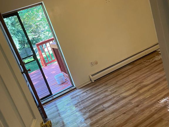 5th image of 7913 Fillmore St Floor 1
