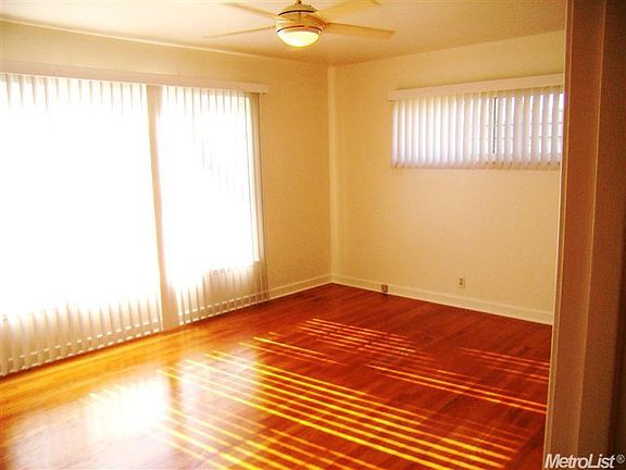 4th image of 1179 Country Club North Blvd