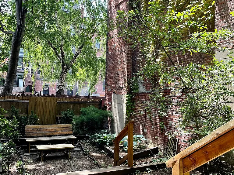 70 Rutland St #3 — Photo 22
