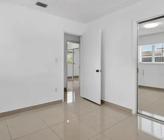 17001 NW 53rd Ct — Photo 9