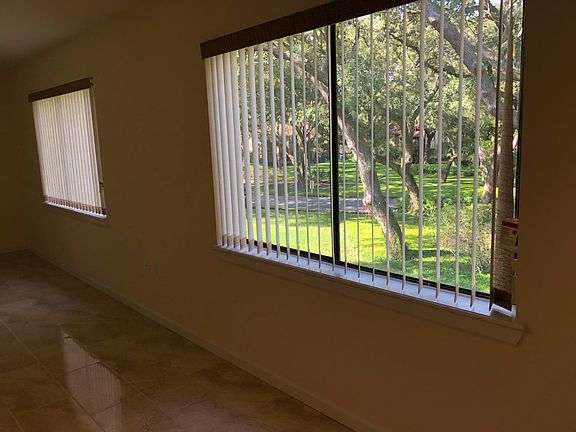 2nd image of 510 Mistletoe Ct APT D