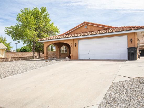 235 Grosvenor Ct, Alamogordo, NM 88310