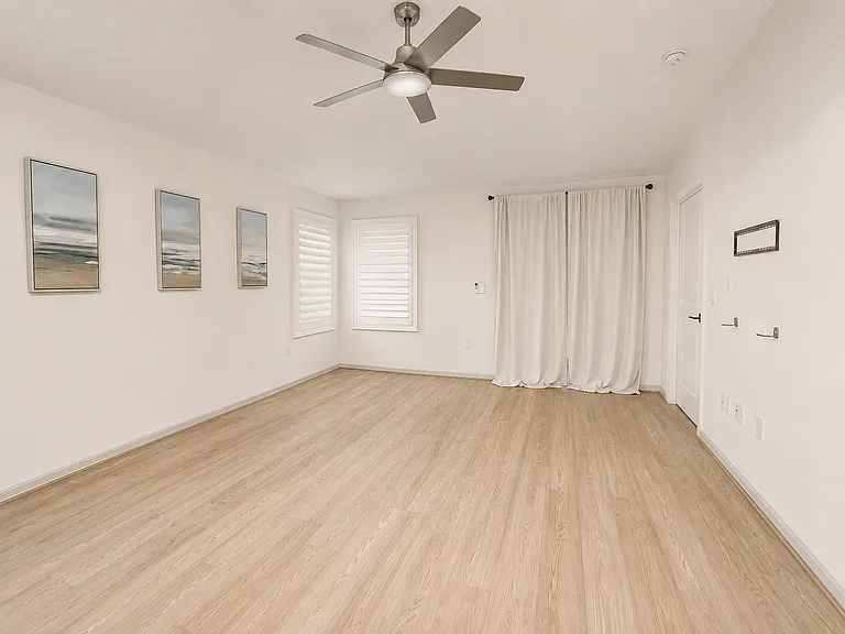 6068 Bucking Bronco Dr — Photo 3