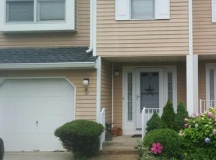 33 Whitesands Way, Little Silver, NJ 07739