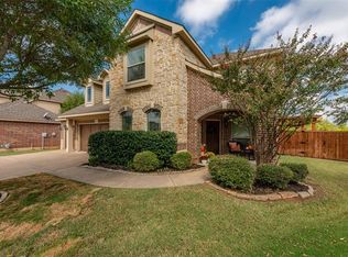 1069 Litchfield Cir, Burleson, TX 76028