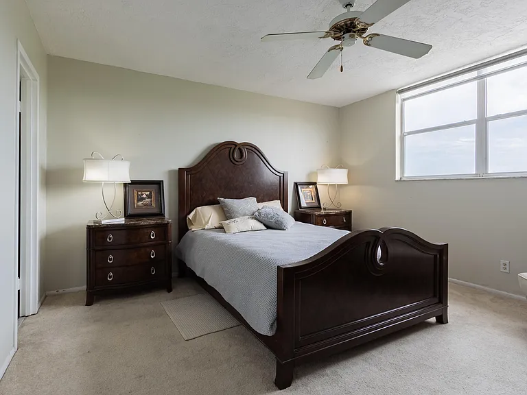 2811 Somerset Dr #412 — Photo 14