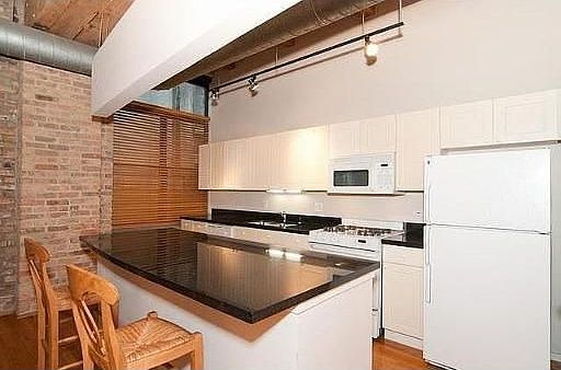 3rd image of 375 W Erie St #219
