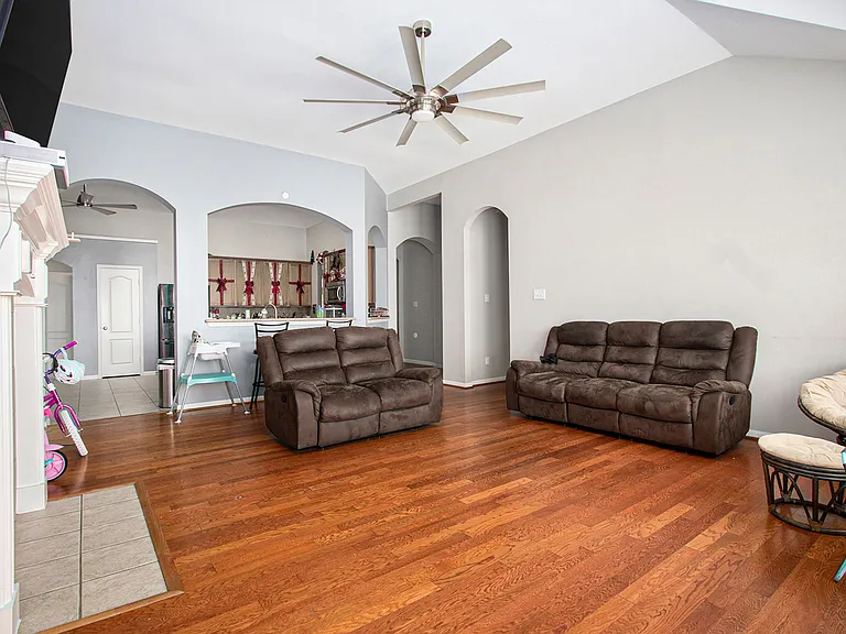 5741 Emerald Brook Ln — Photo 12