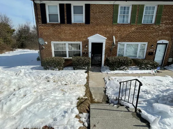 2621 Hallam Ct, Windsor Mill, MD 21244