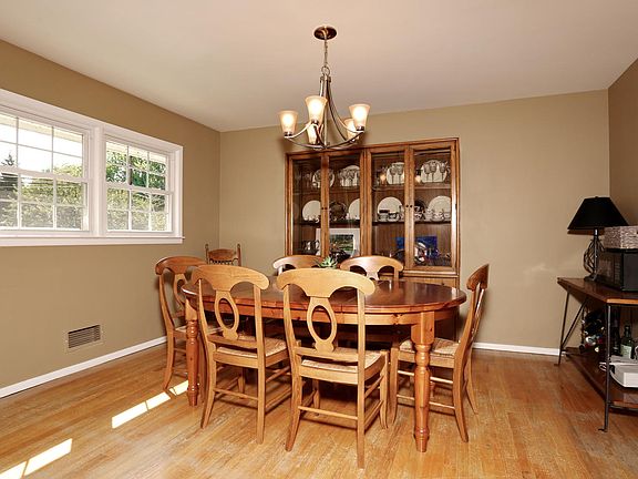 4th image of 623 La Manna Dr