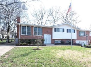 1734 Harmony Ln, Arnold, MO 63010