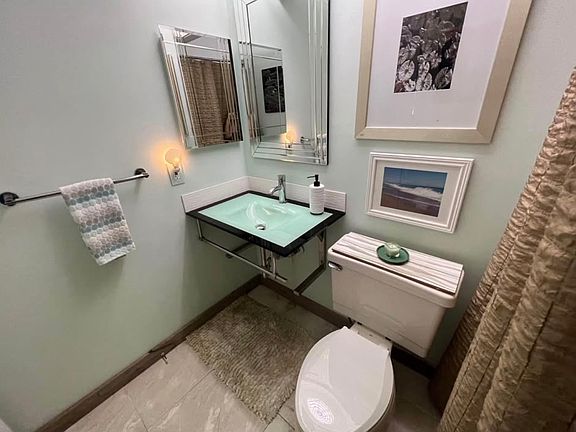 3rd image of 31 Lake Vista Trl APT 203