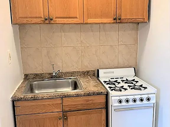 5th image of 100 W 139th St APT 18A