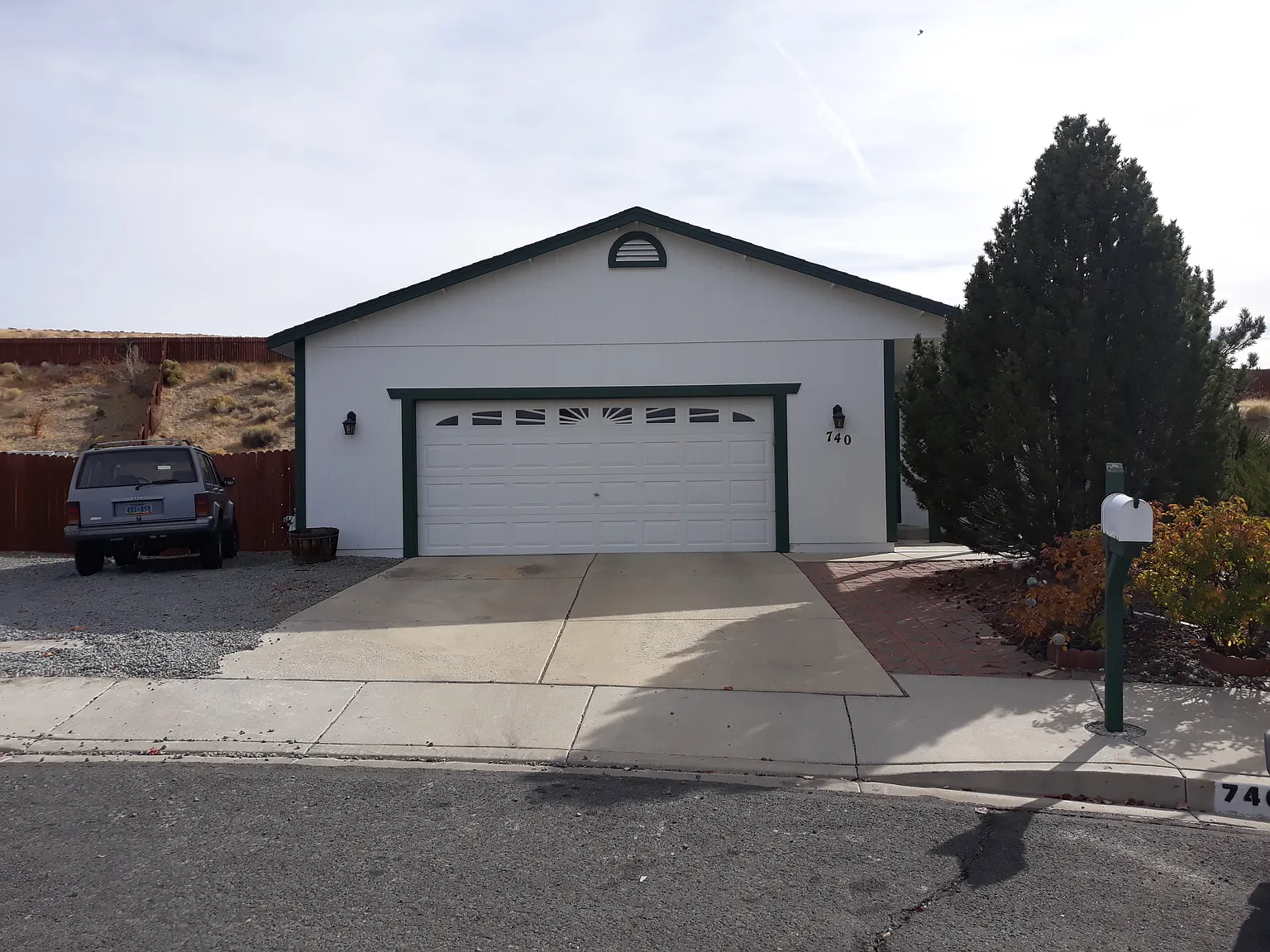 740 Snowdrop Ct photo 1