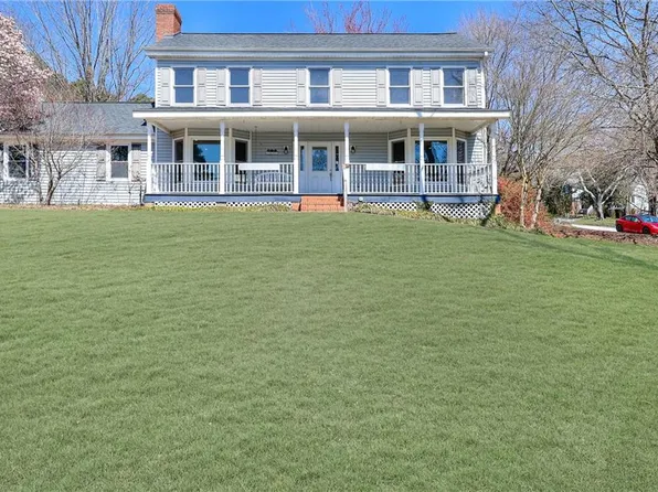 1294 Summit Chase Dr, Snellville, GA 30078