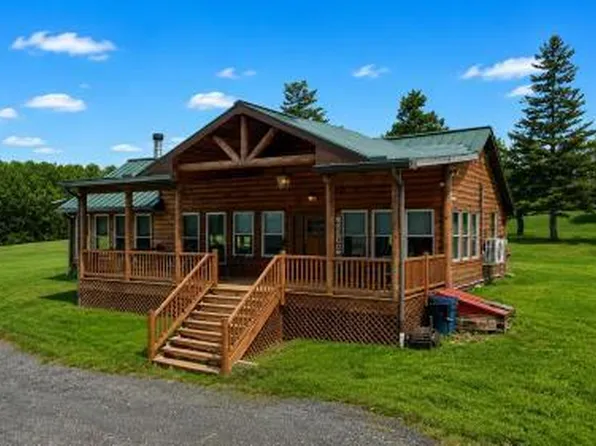 190 Garrity Rd, Hawley, PA 18428