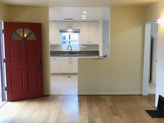 3rd image of 1716 Pampas Ave