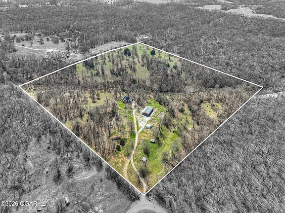 2nd image of 485 Jaguar Rd