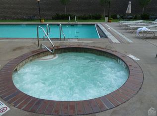 62 Liftside Dr #213G4, Hunter, NY 12442