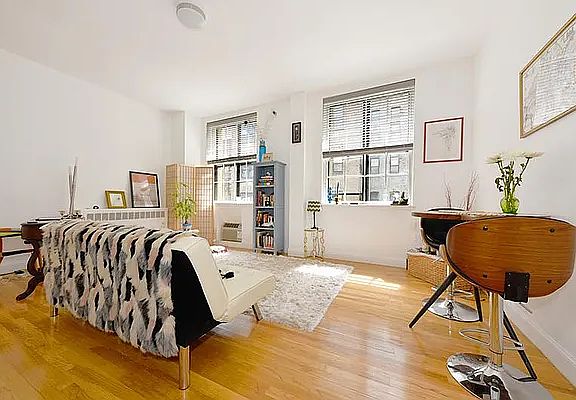 2nd image of 160 W 16th St APT 5B