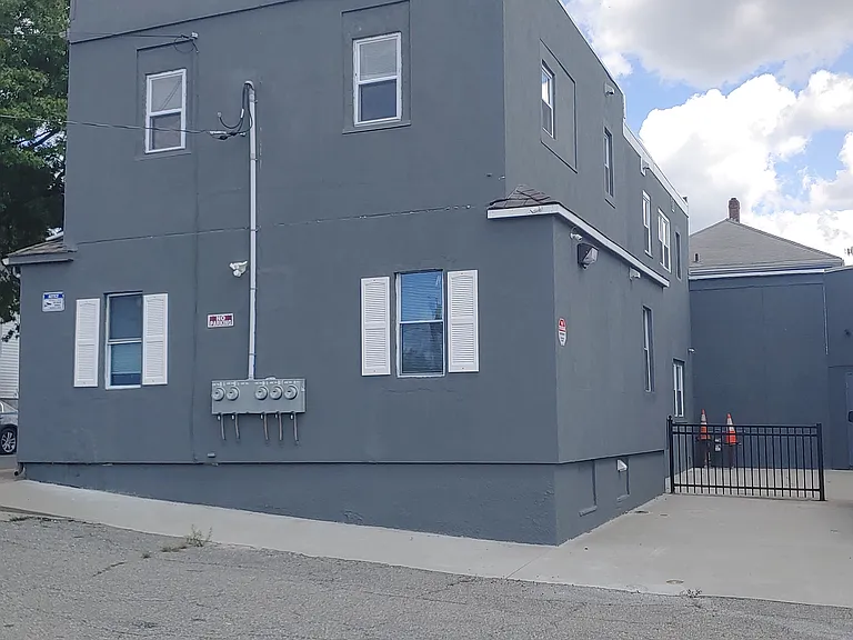 98 Touro St #4 — Photo 2