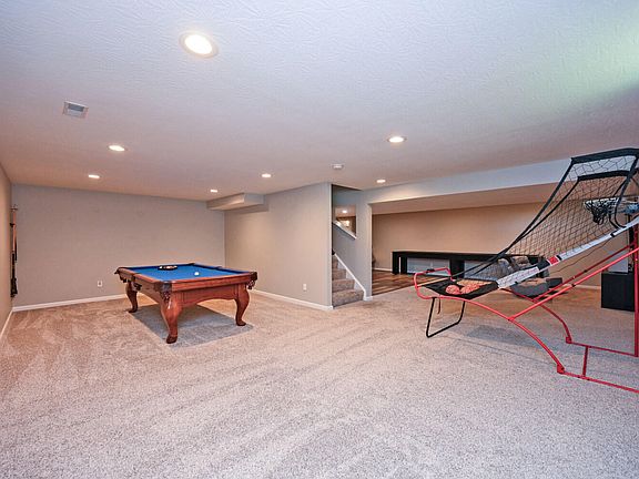 4th image of 10214 Highmeadow Ln