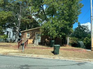 711 Woodrow St S, Wilson, NC 27893