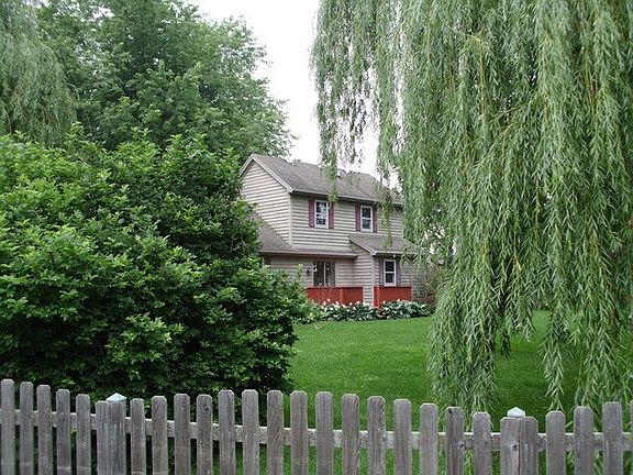 2nd image of 1824 Dolly Ct