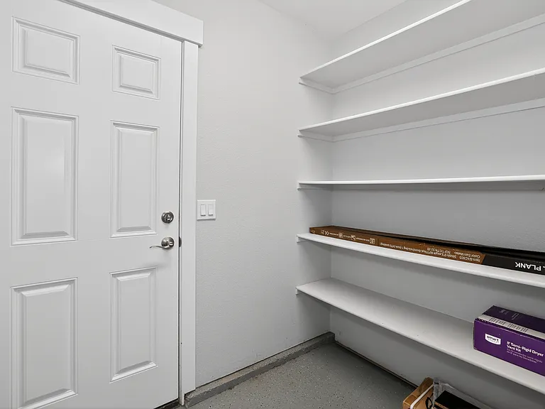 4925 El Cemonte Ave #2 — Photo 16